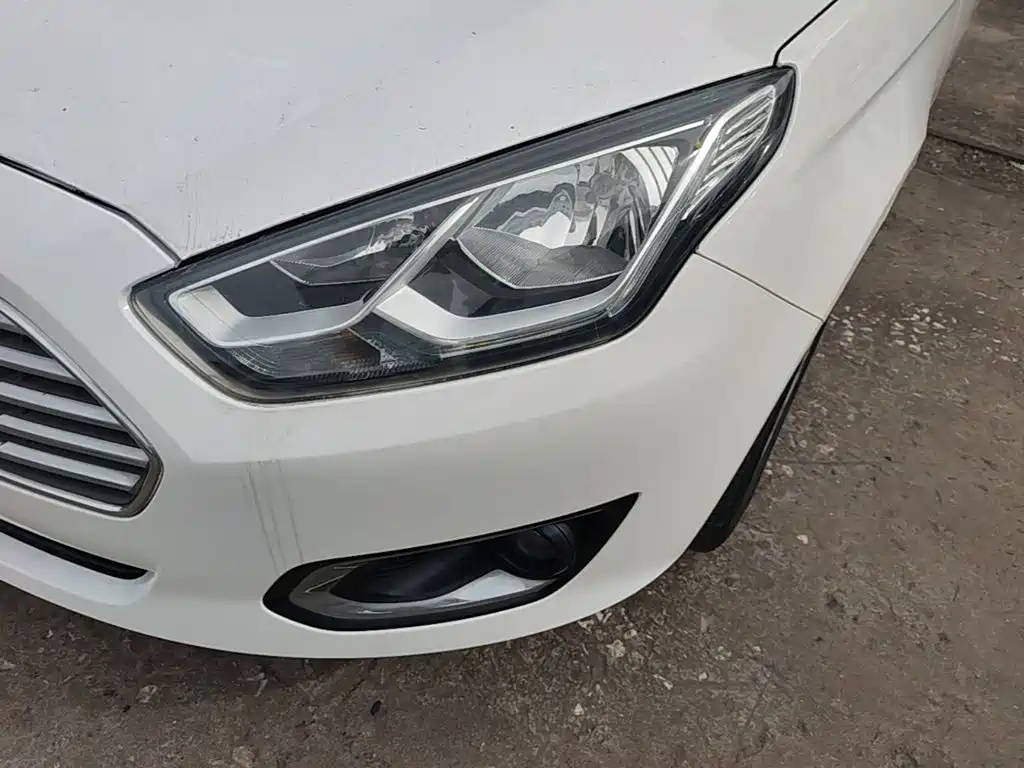 Ford Escort — миниатюра 24