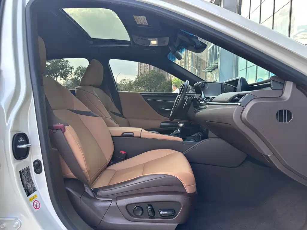 Lexus ES — миниатюра 3