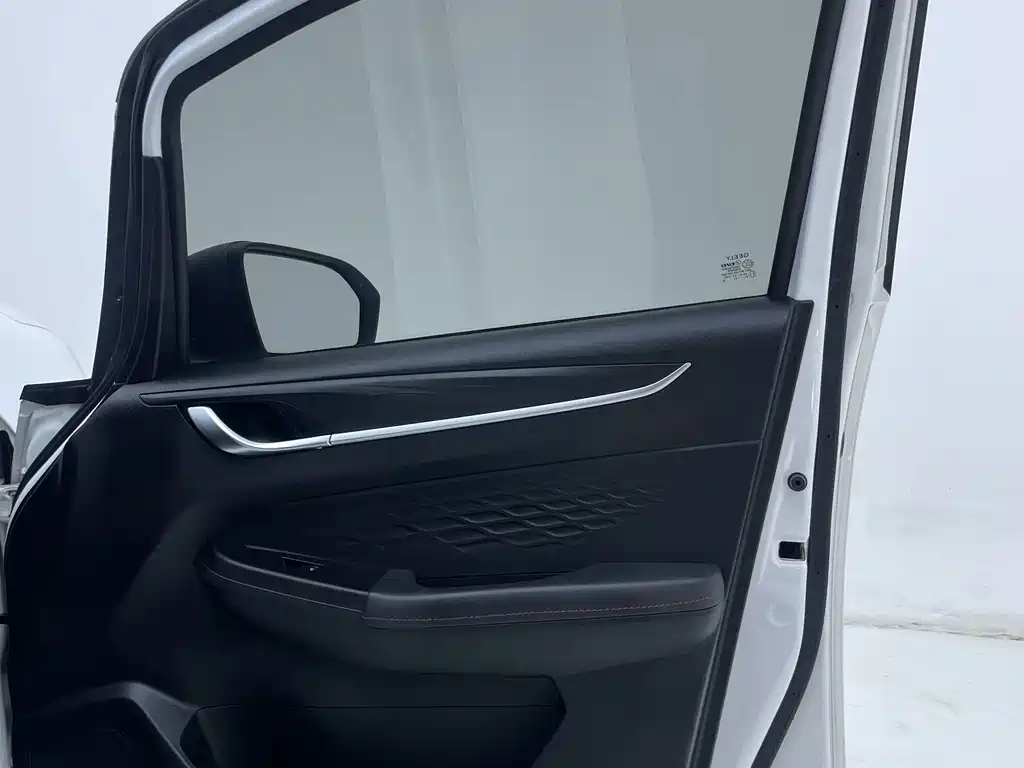 Geely Vision X3 — миниатюра 18
