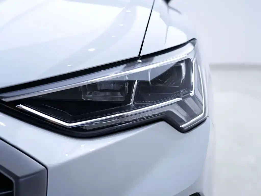Audi Q3 — миниатюра 7