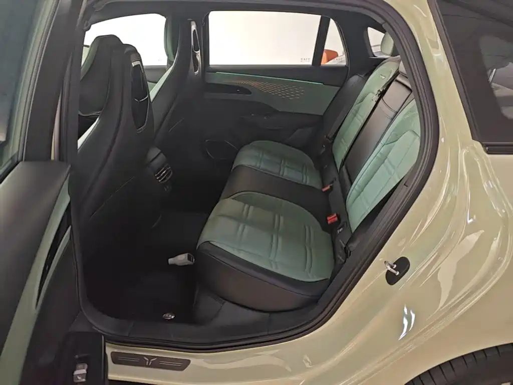 Hongqi Hongqi EH7 — миниатюра 17