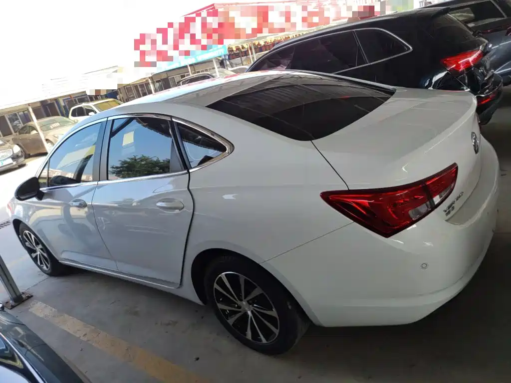 Buick Verano — миниатюра 5
