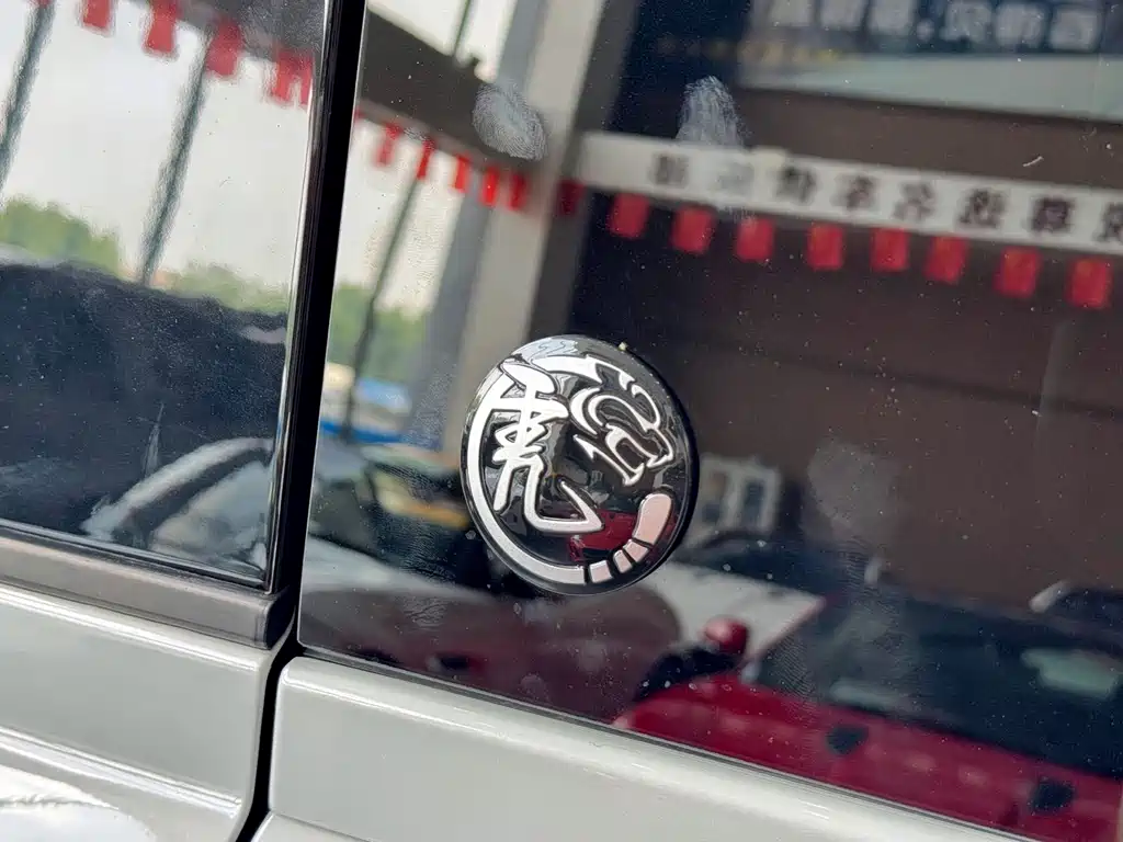 Land Rover Defender — миниатюра 14