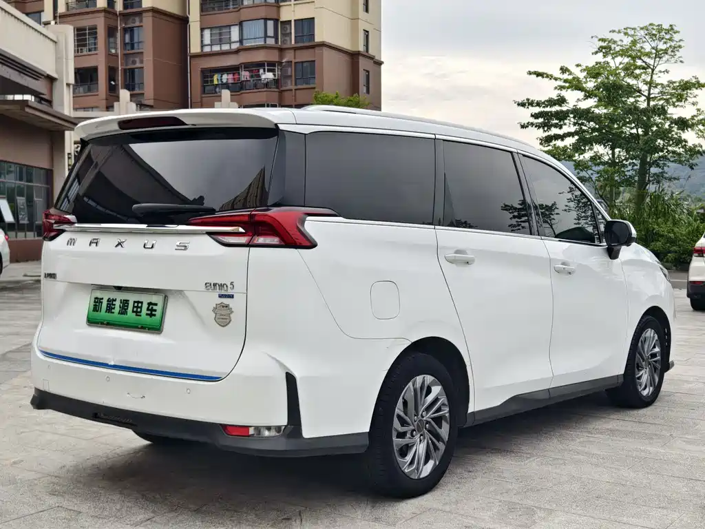 SAIC MAXUS EVERYONE 5