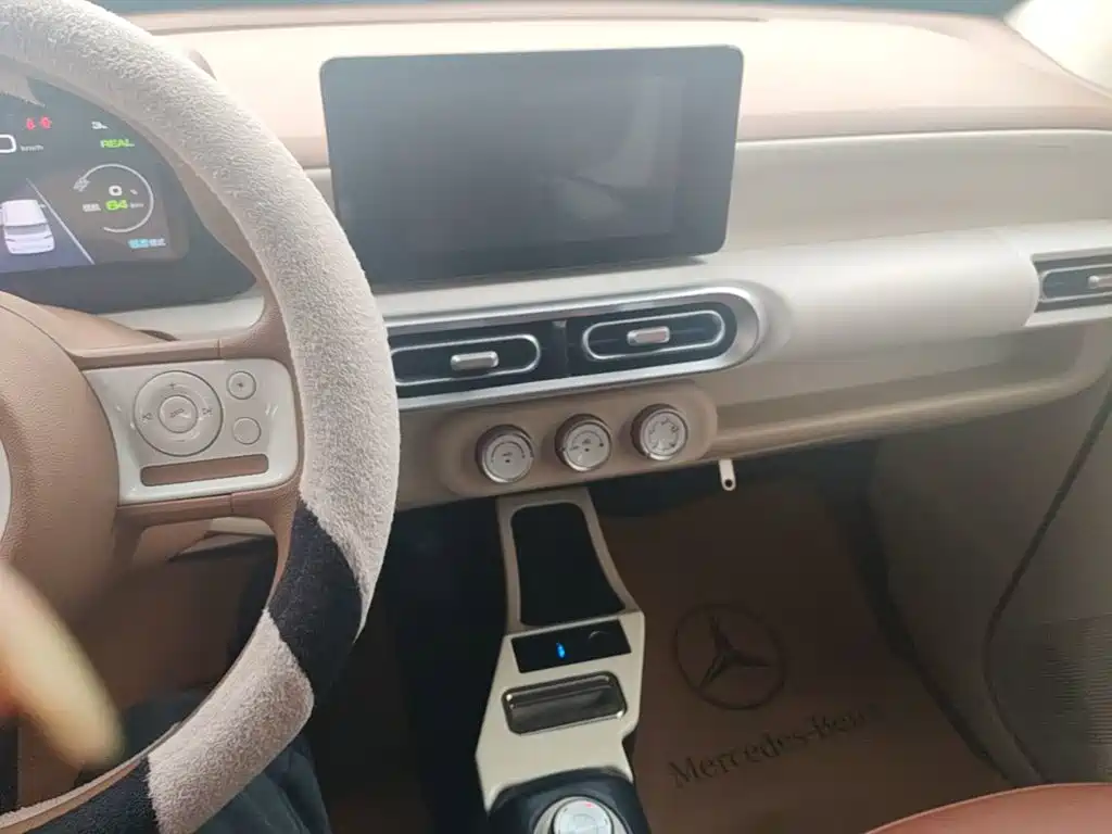 Wuling MINIEV — миниатюра 13