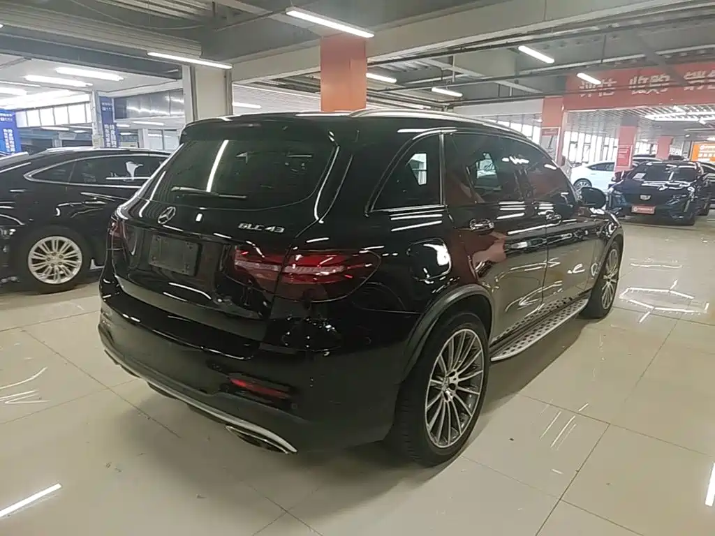 Mercedes-Benz GLC AMG — миниатюра 7
