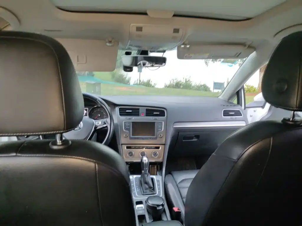 Volkswagen Golf — миниатюра 14