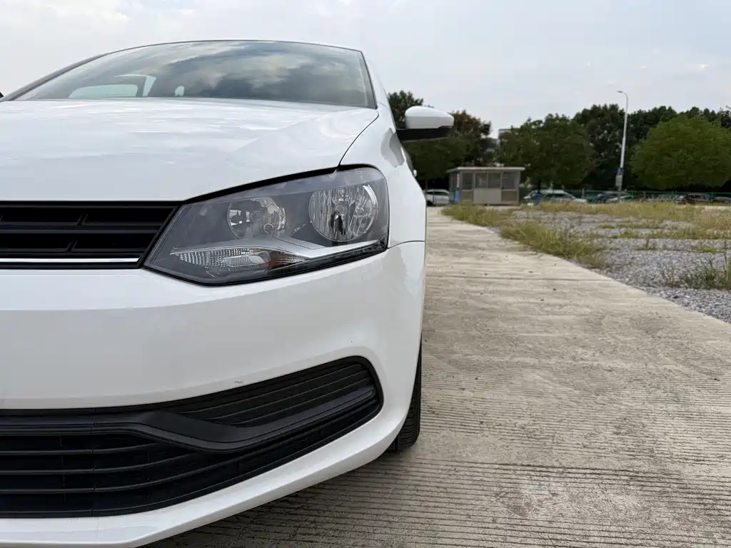 Volkswagen Polo — миниатюра 8
