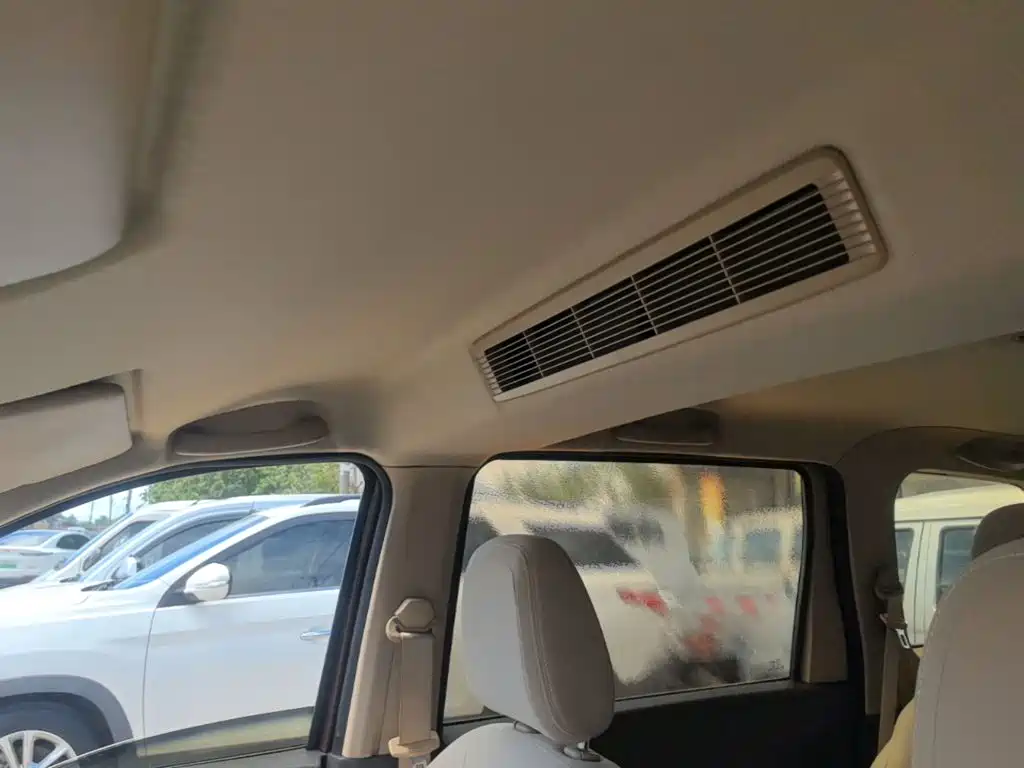 Wuling Hongguang — миниатюра 18