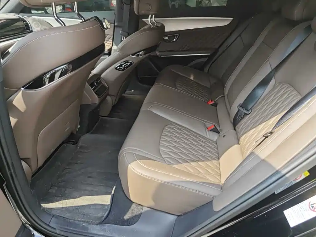 BYD Han — миниатюра 10