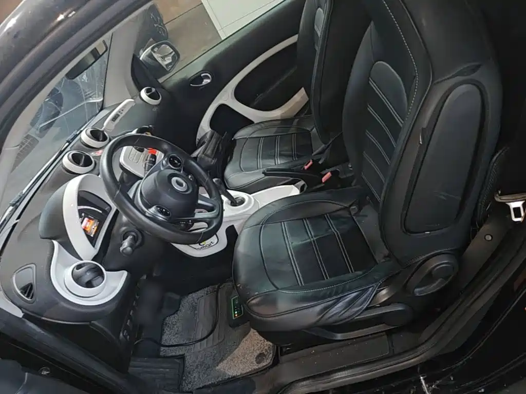 smart Smart Fortwo — миниатюра 15