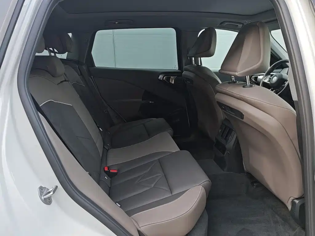 BMW X3 — миниатюра 8