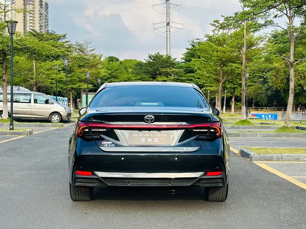 Toyota Avalon — миниатюра 5