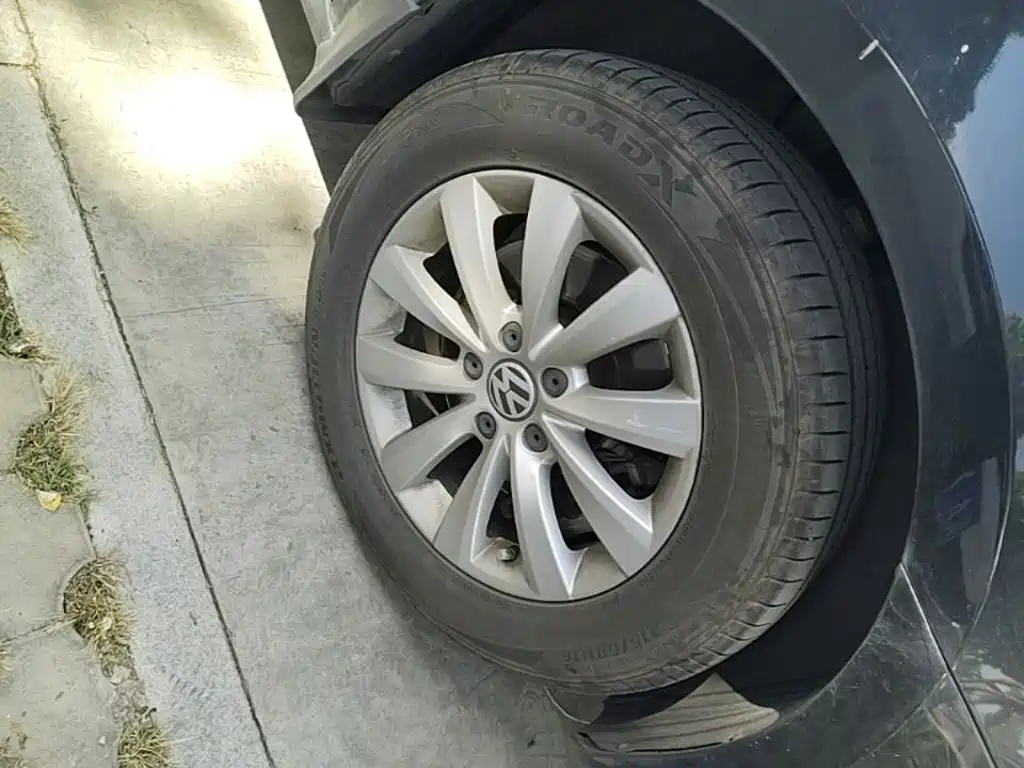 Volkswagen Passat — миниатюра 12