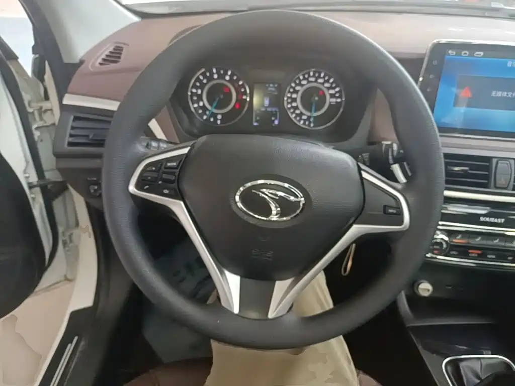 Soueast A5 Yiwu — миниатюра 11
