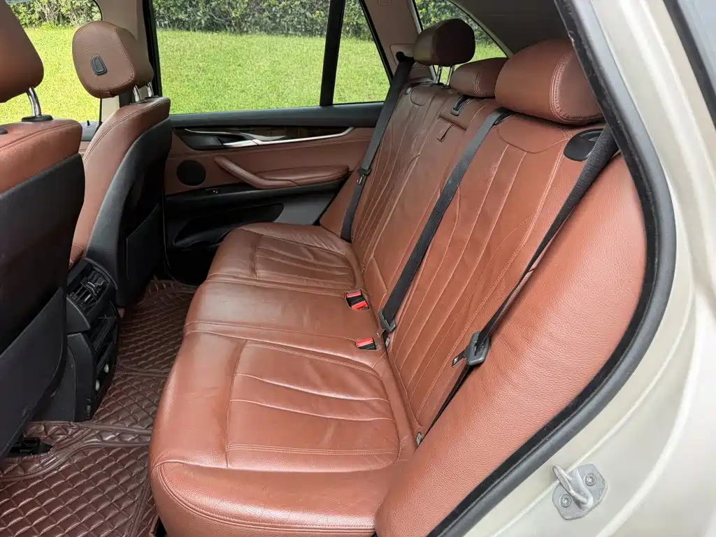 BMW X5 (Import) — миниатюра 12
