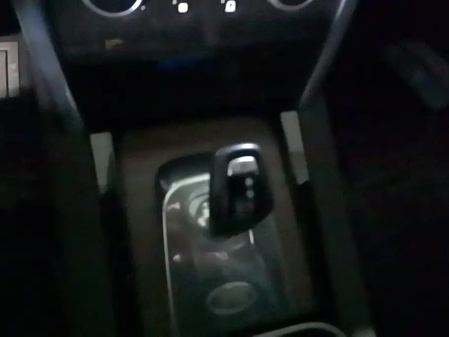 LAND ROVER DISCOVER SPORTS