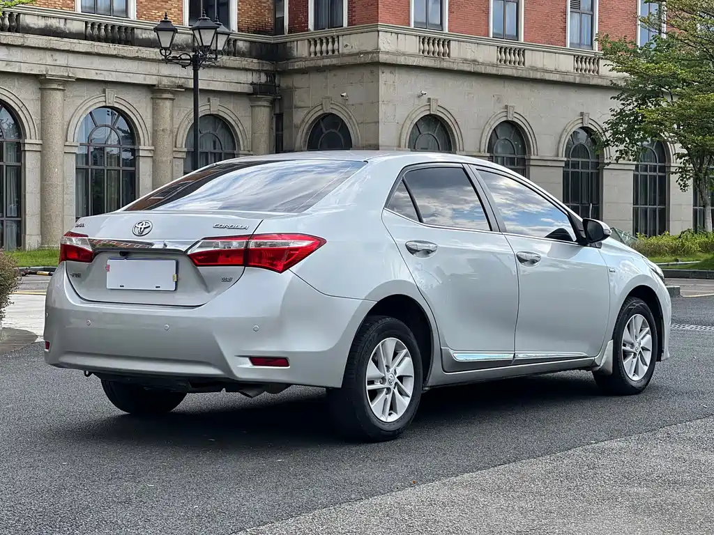 Toyota Corolla — миниатюра 6