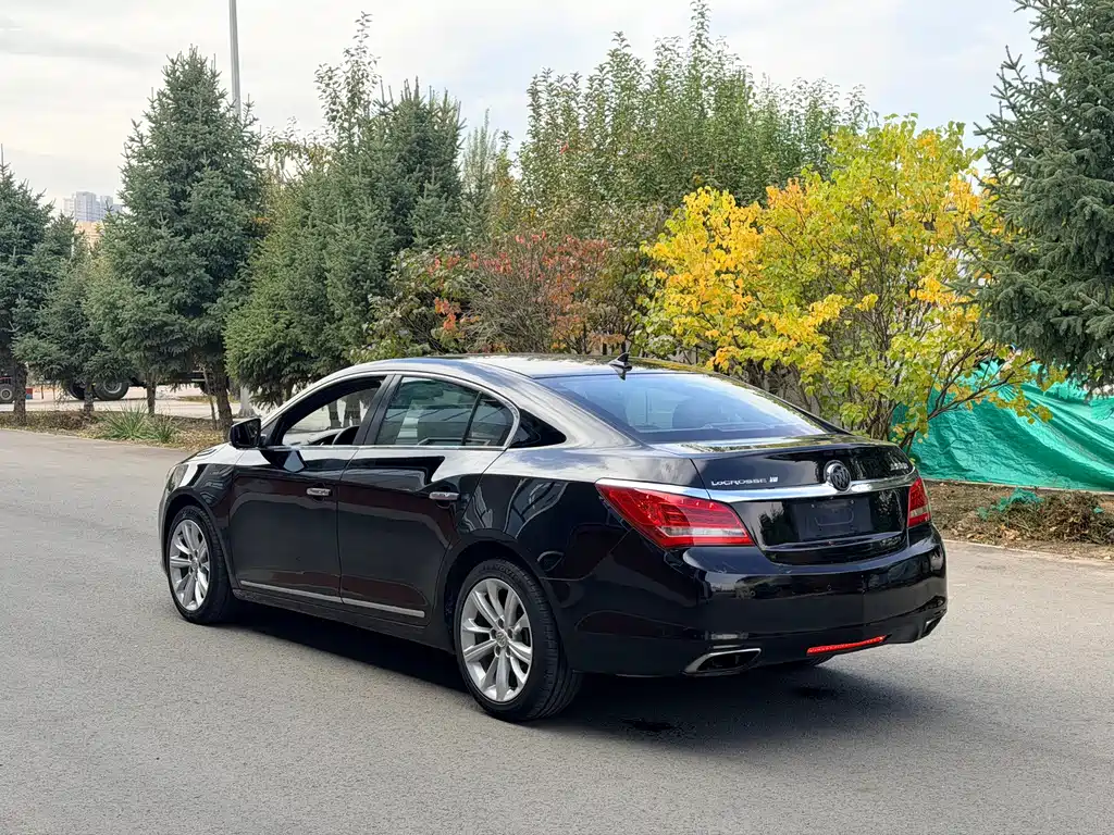 Buick LaCrosse — миниатюра 4