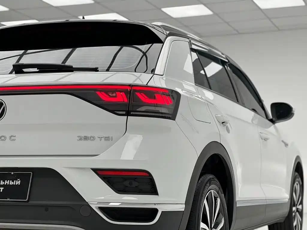 Volkswagen T-Roc — миниатюра 17