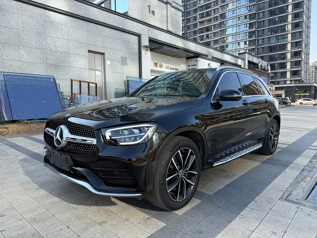 MERCEDES-BENZ GLC