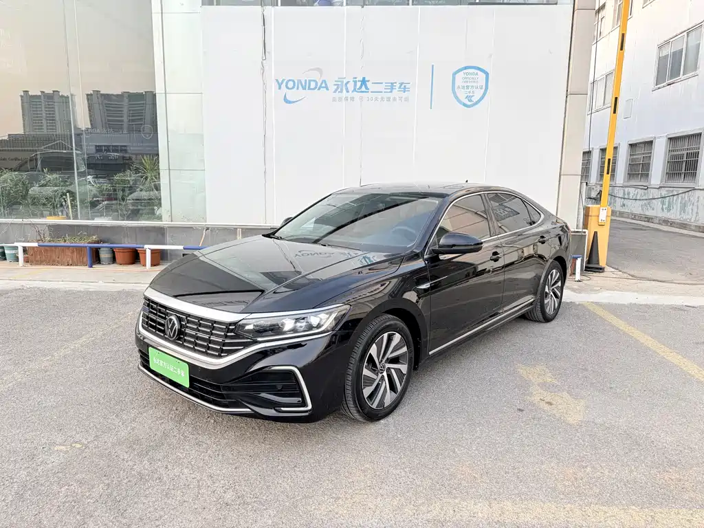 VOLKSWAGEN PASSAT NEW ENERGY