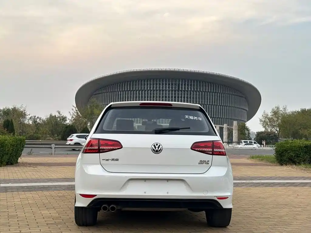 Volkswagen Golf — миниатюра 5