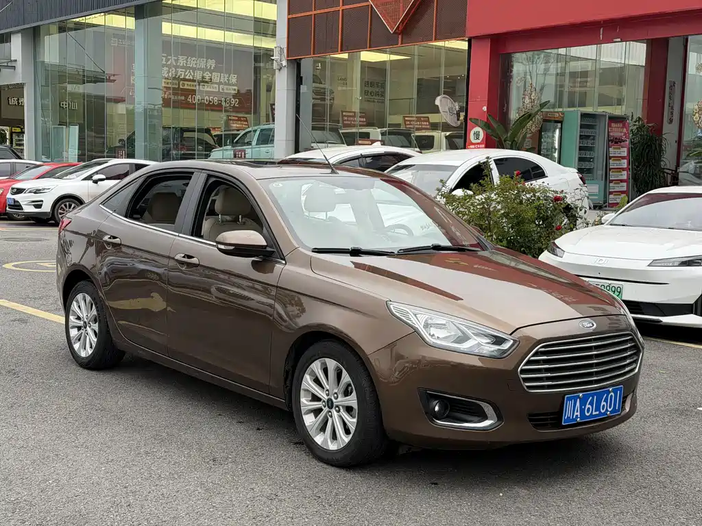 Ford Escort — миниатюра 3