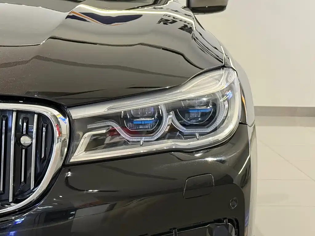 BMW 7 Series 7 2017 M760Li xDrive