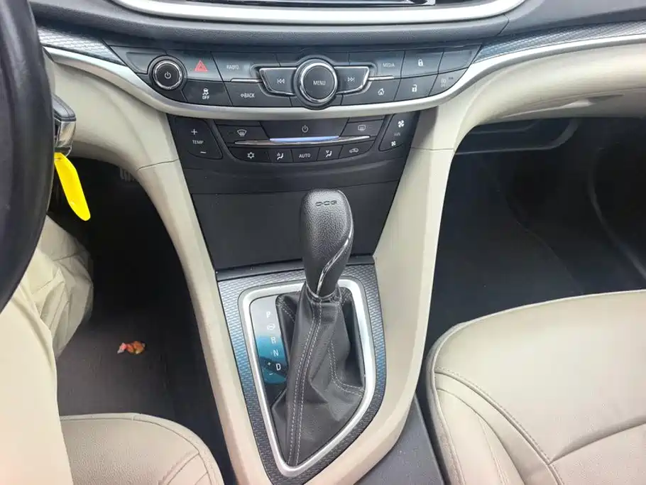 Buick Excelle — миниатюра 16