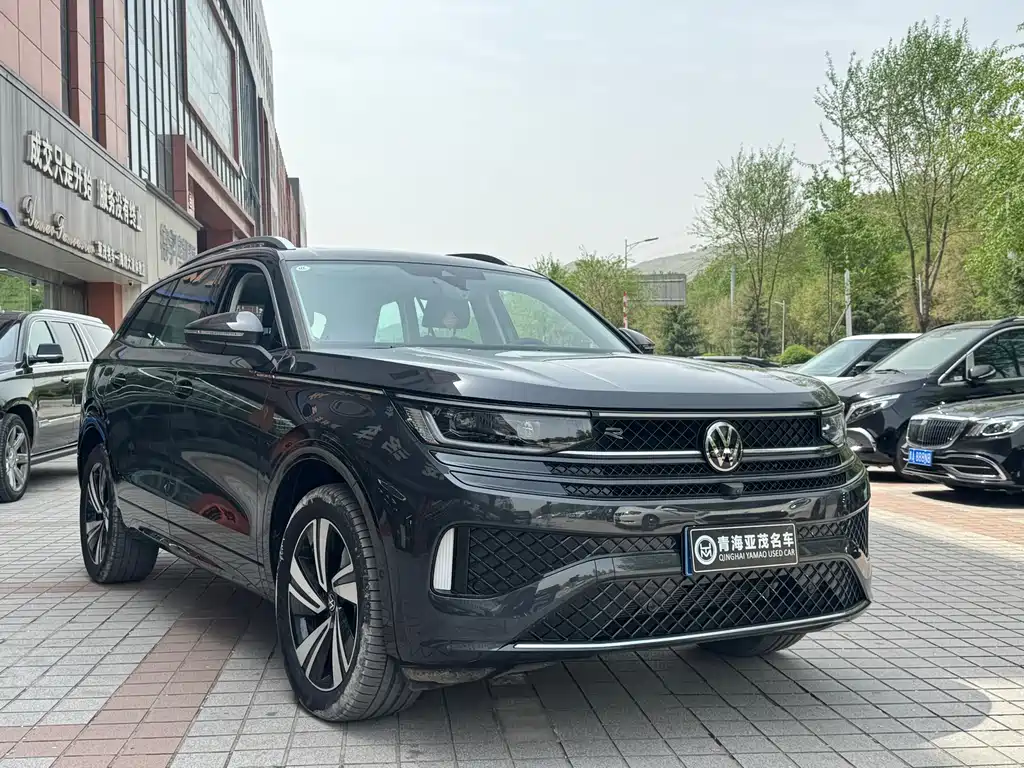 Volkswagen Tavendor 2023 380TSI R-Line