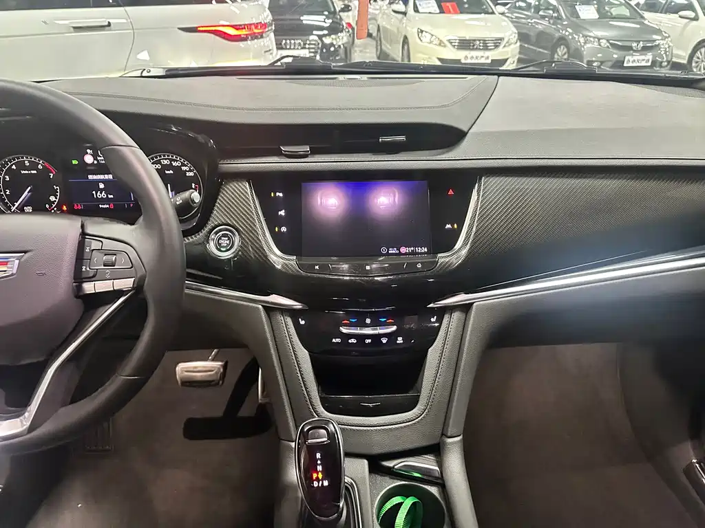 Cadillac XT6 — миниатюра 20