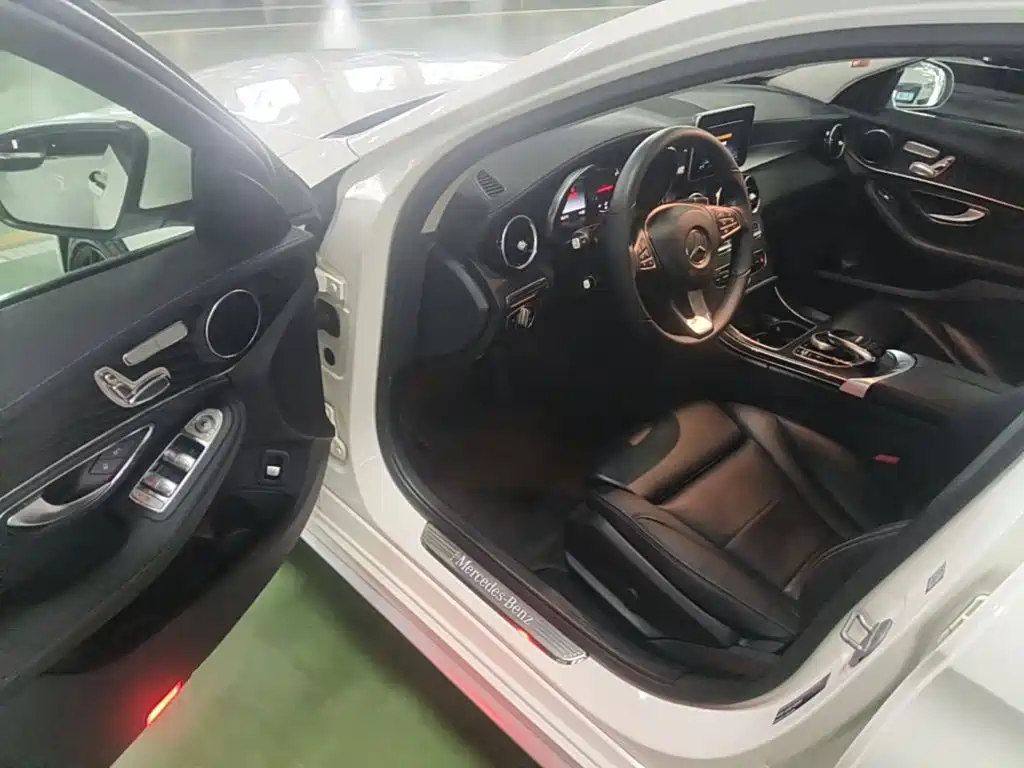 Mercedes-Benz C-Class — миниатюра 16