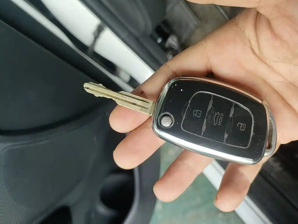 Hyundai Elantra — миниатюра 9