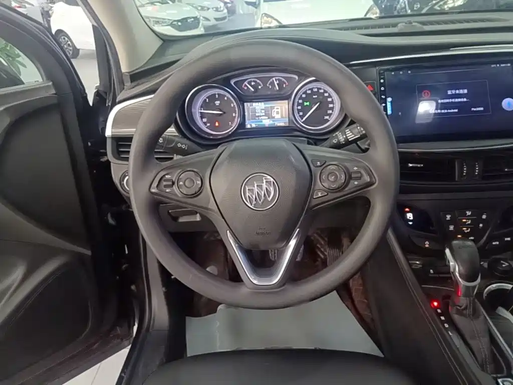 Buick Envision Plus — миниатюра 11