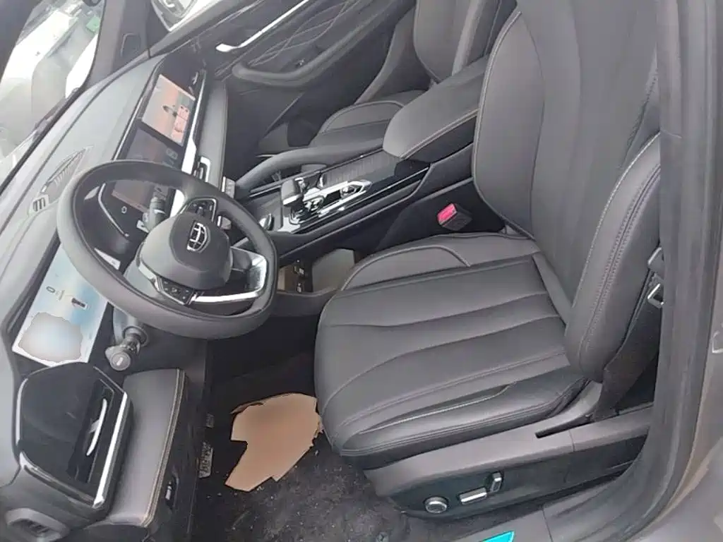 Geely Xingyue L — миниатюра 14