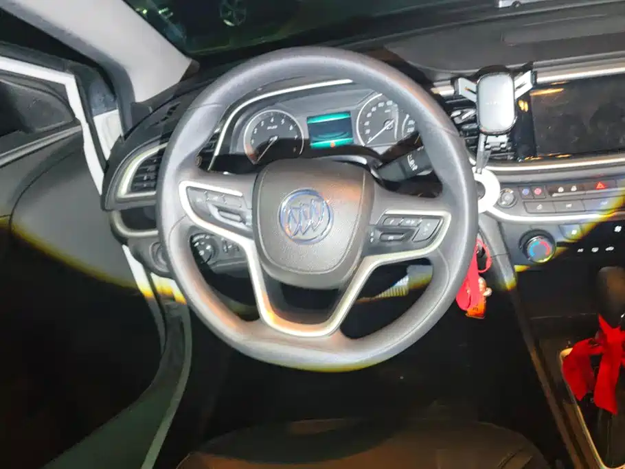 Buick Excelle — миниатюра 15