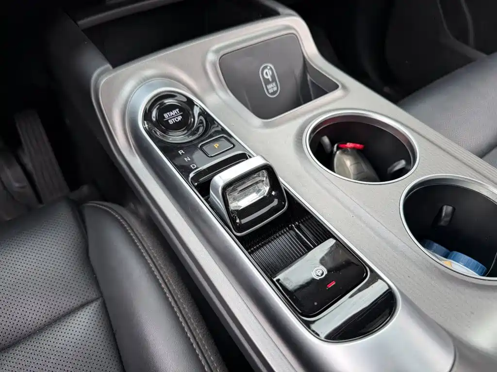 GAC Motor Trumpchi E8 PHEV — миниатюра 9