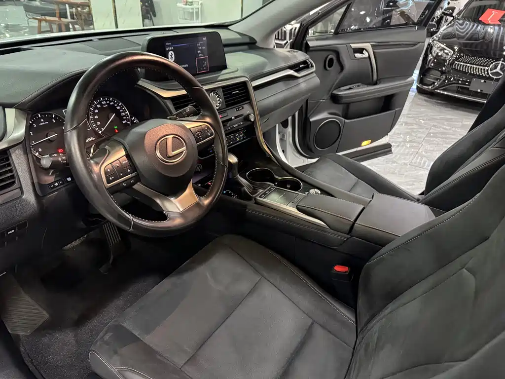 Lexus RX — миниатюра 4