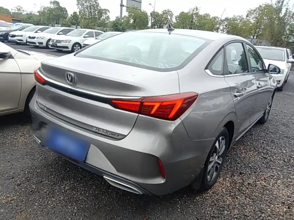 Changan Eado — миниатюра 7