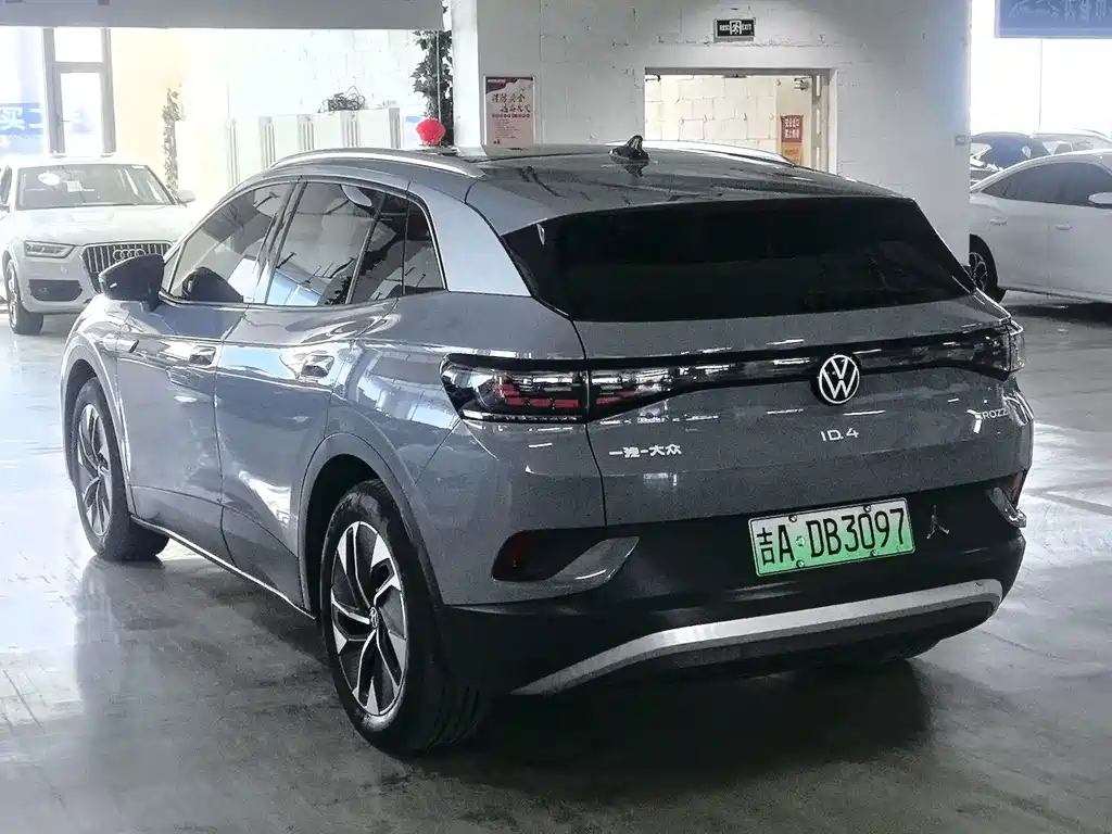 Volkswagen ID.4 Crozz — миниатюра 4