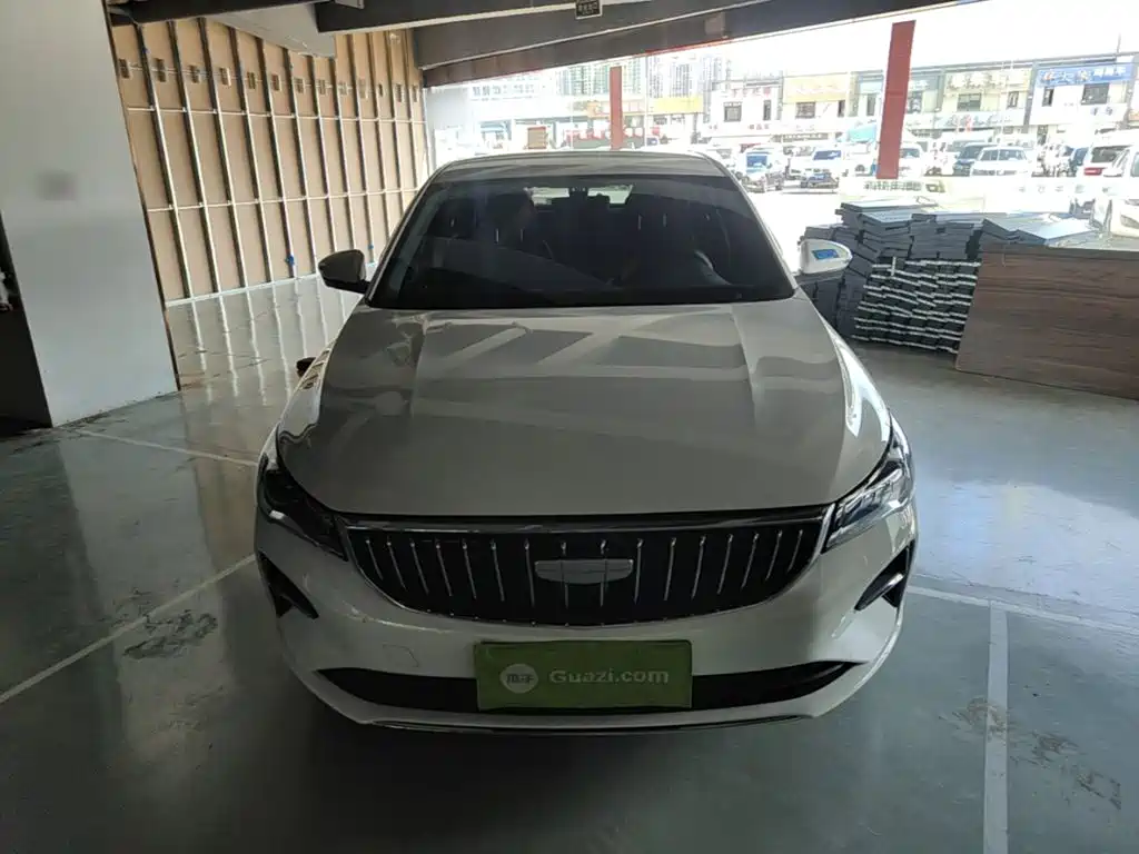 Geely Emgrand — миниатюра 3