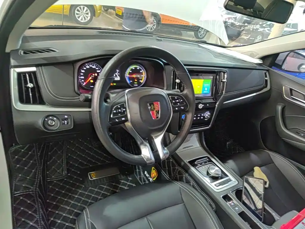 Roewe i6 New Energy — миниатюра 10