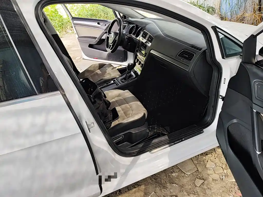 Volkswagen Golf — миниатюра 9