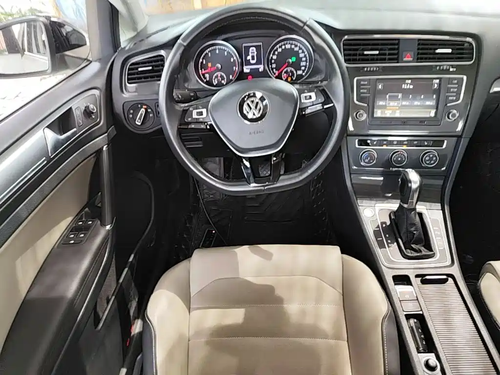 Volkswagen Golf — миниатюра 15