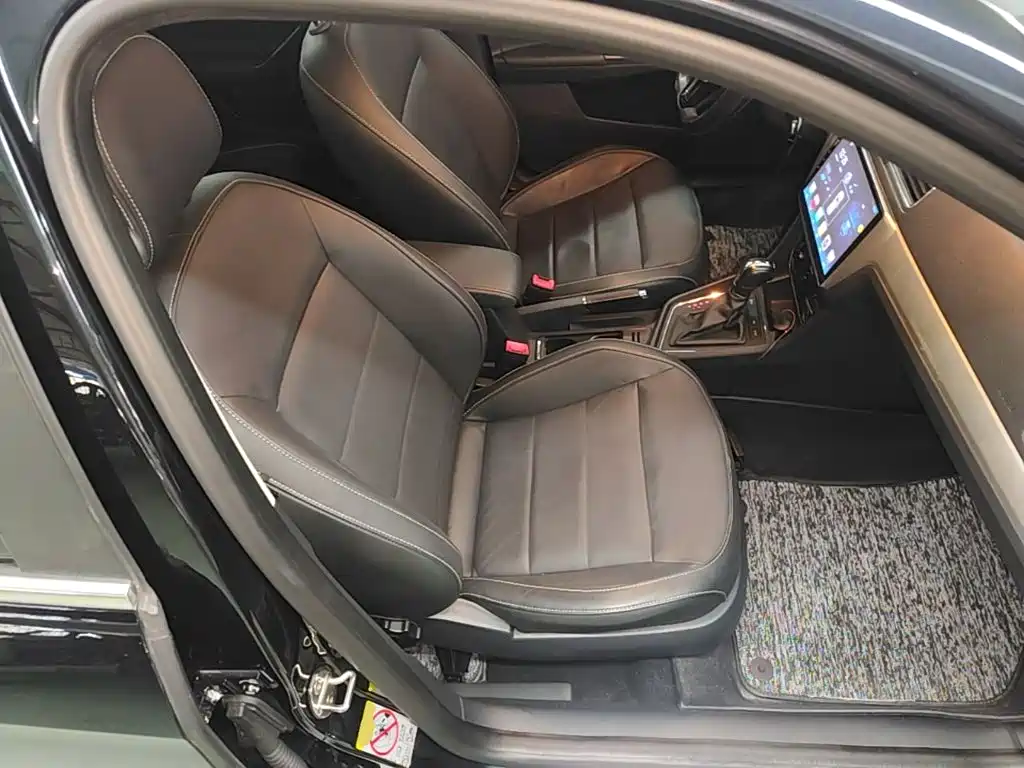 Volkswagen Lavida — миниатюра 25