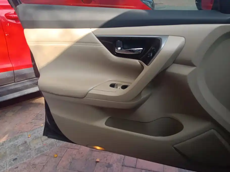 Nissan Teana — миниатюра 7