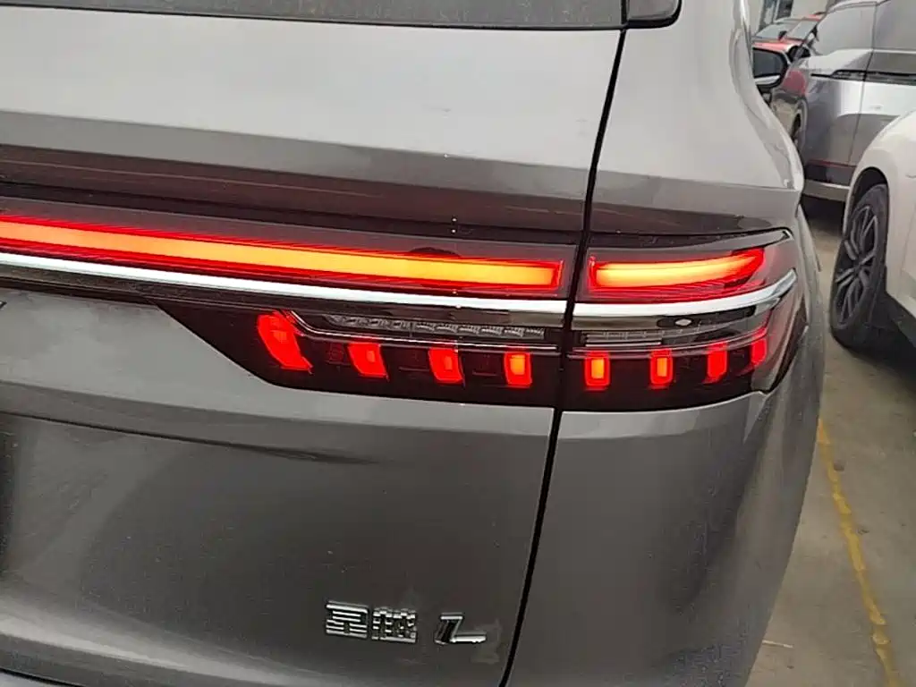Geely Xingyue L — миниатюра 8