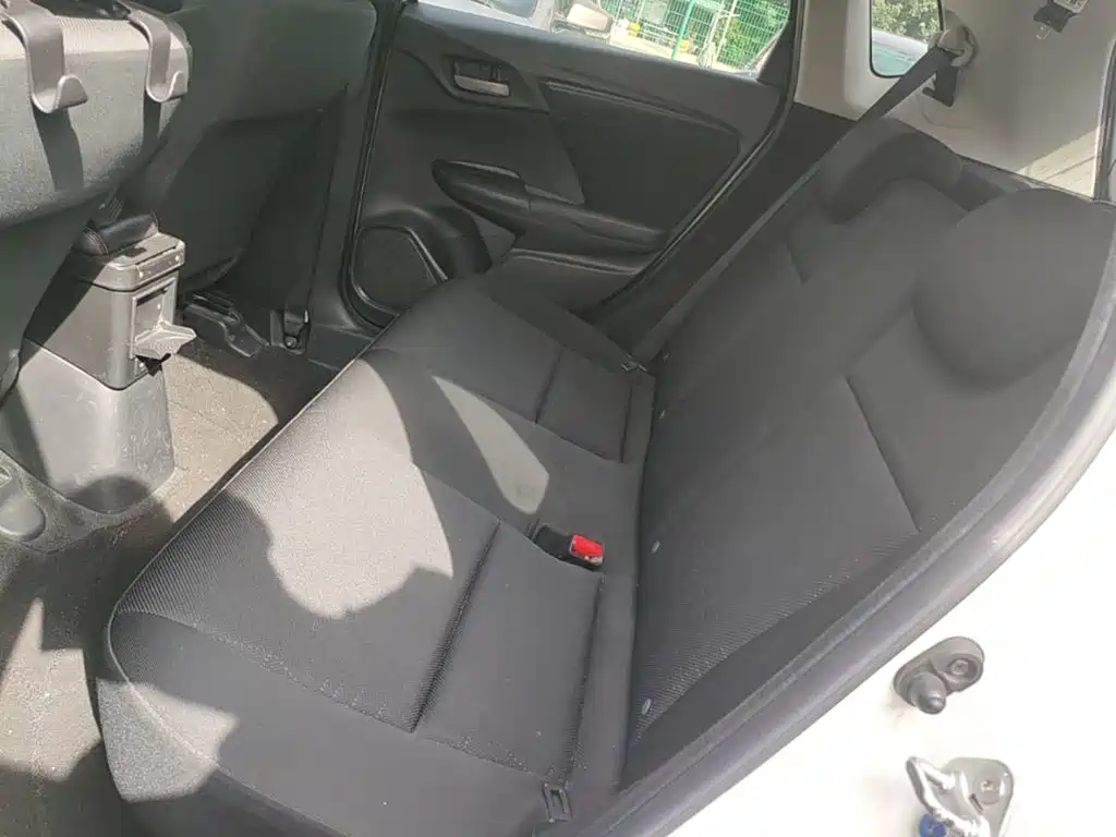 Honda Fit — миниатюра 17