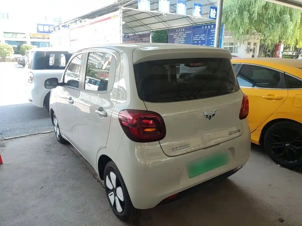 Wuling MINIEV — миниатюра 5